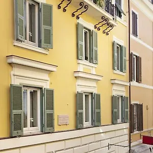 Garibaldi Piazza Di Spagna 3* Rome